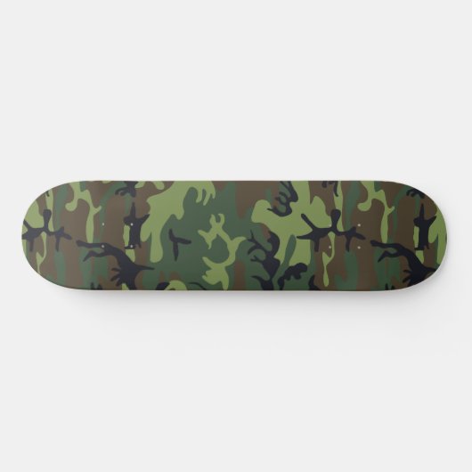 Green Camouflage Pattern, militärisches Muster, Ar Skateboard (Horizontal)