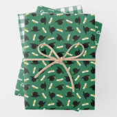 Green Caps Diplomas Mixed Graduation Patterns Geschenkpapier Set (Beispiel)