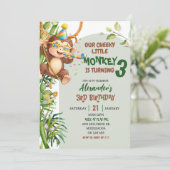 Green Cheeky Little Monkey Savannah Theme Birthday Einladung (Stehend Vorderseite)