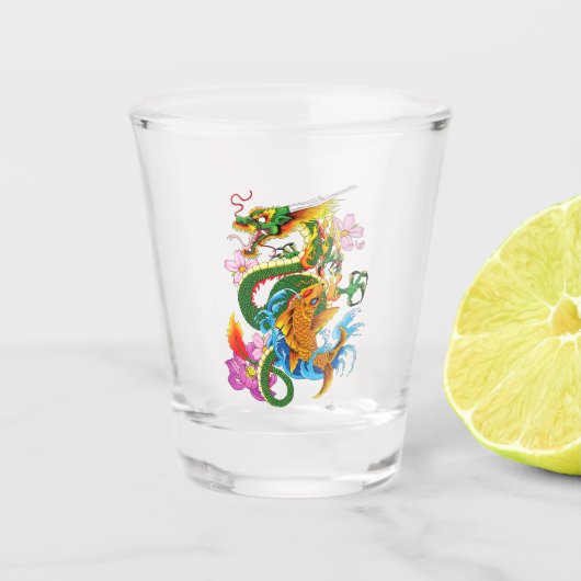 Green Chinese Dragon Koi Schnapsglas (Vorderseite)