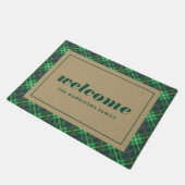 Green Christmas Plaid Personalized Welcome Fußmatte (Schrägansicht)