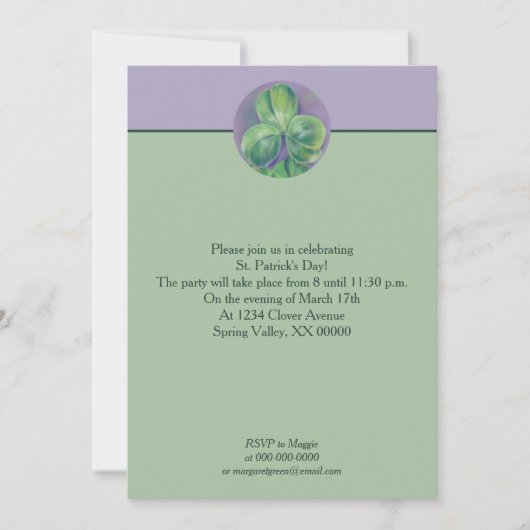 Green Clover Kleeblatts am Lila St. Patrick's Day Einladung (Vorderseite)