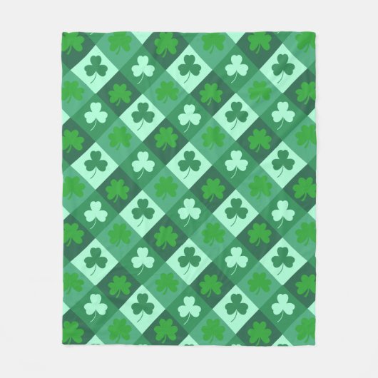 Green clover pattern for St Patricks day Fleecedecke (Vorderseite)