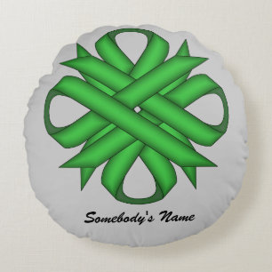 Green Clover Ribbon von Kenneth Yoncich Rundes Kissen