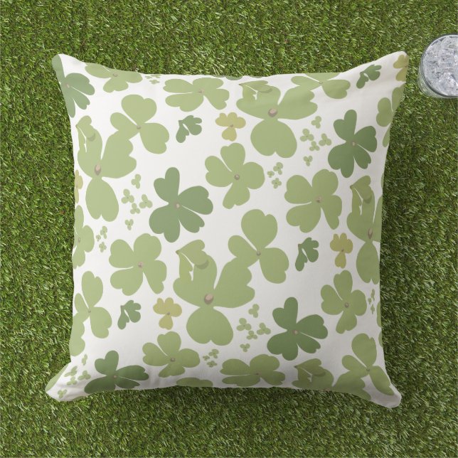 Green Cloverleaf St Patrick Day Garden Kissen (Gras)