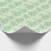 Green Clovers Kleeblatt Background St. Patrick's D Geschenkpapier (Ecke)