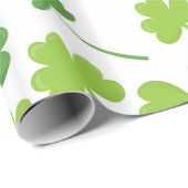 Green Clovers St. Patrick's Day Geschenkpapier (Rolleneckpunkt)