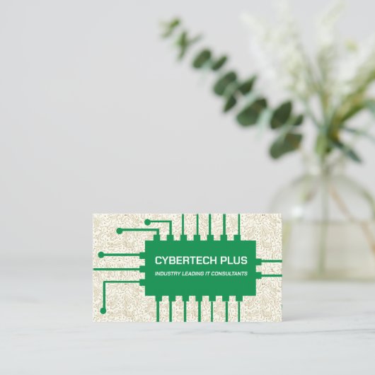 Green Computer Chip und Circuit IT Tech Visitenkarte (Stehend Vorderseite)