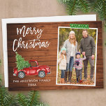 Green Craft Tape Pinsel Script Truck Wohn Weihnach Feiertagskarte<br><div class="desc">Modern Brush Script Wasserfarbe Vintag Red Truck mit Weihnachtsbaum Frohe Weihnachtsfamilie Foto Urlaubskarte - Rustikales Landholz,  Green Snowflake Craft Tape</div>