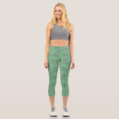 Green Daisy Blume Naturkunstmuster Capri Leggings (Vorderseite)