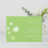 Green Daisy Wedding Einladung (Stehend Vorderseite)