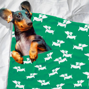 Green Dancing Dackeln Fleece Blanket Design