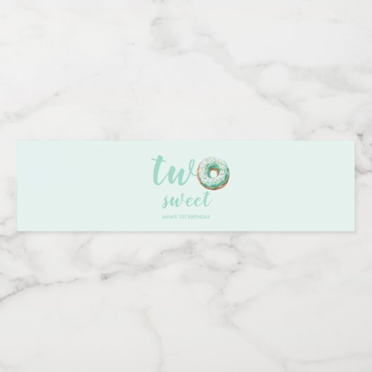 Green Donut Birthday Wasserflaschenetikett (Einzelnes Label)