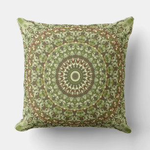 Green Earthy Kaleidoscopic Medallion Muster Kissen