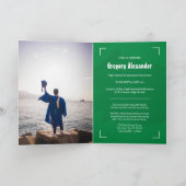 Green Edgy Abstrakt Brushstroke Foto Abschluss Einladung (Innenseite)