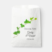 Green English Ivy Vine Foliage Wedding Geschenktütchen (Vorderseite)