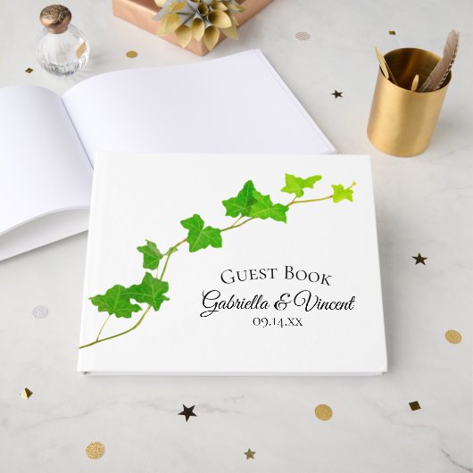 Green English Ivy Vines Foliage Wedding Gästebuch (Vorderseite Offen)