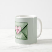 Green Envelope Pink Love Heart Kaffeetasse (VorderseiteRechts)