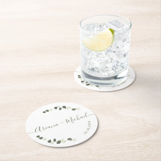 Green Eucalyptus Elegant Script Namen Hochzeit Runder Pappuntersetzer (Vor Ort)
