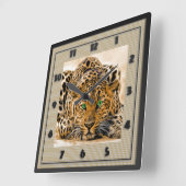 Green Eye Leopard Name Hoho Quadratische Wanduhr (Winkel)