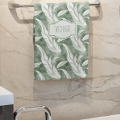 Green Feathers Delicate Gray Monogrammed Badhandtuch Set