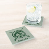 Green Fisherman Pole und Fische Personalisiert Glasuntersetzer (Schrägansicht)