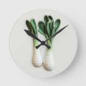 Green Gardene Minimalistisch Crochet Leek Garni Runde Wanduhr (Vorderseite)