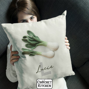 Green Gardener Minimalistisch Crochet Leeks Name Kissen