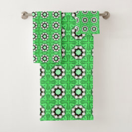 Green geometric mandala pattern badhandtuch set