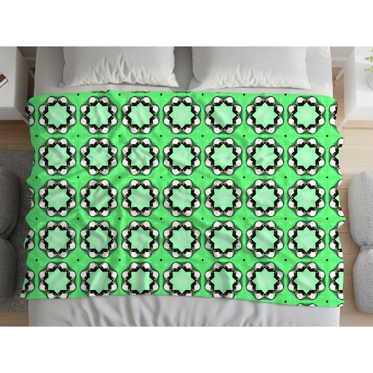 Green geometric mandala pattern fleecedecke