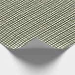 Green Gingham Modern Christmas Wrap Geschenkpapier<br><div class="desc">Grünes Gingham Packpapier für Weihnachten - mit einer Drehung! Oder ist das ein Wobble? Dieser Gingham wurde mit Bio handgezeichnet Linien und Grüntönen erstellt. Ideal für einen lustigen und modernen Weihnachten.</div>