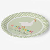 Green Gingham Neutral Silly Goose Baby Shower Pappteller (Schrägansicht)