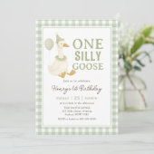 Green Gingham One Silly Goose Birthday Invitation Einladung (Stehend Vorderseite)