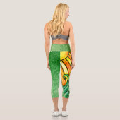 Green Glitzer Glam - Retro-Blume, Sonnenschein, Bi Capri Leggings (Rückseite)