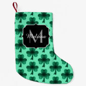 Green Glitzern Kleeblatt St. Patrick' Day Monogram Kleiner Weihnachtsstrumpf (Vorderseite)