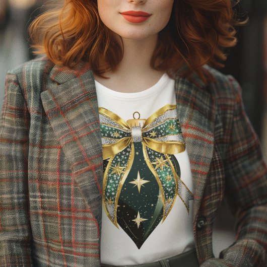 Green Gold und Silber Ornament and Bow Tri-Blend Shirt