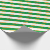 Green Gold White Diagonal Stripe Muster Weihnachte Geschenkpapier (Ecke)