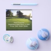 Green Golf Course bei Morgendämmerung Flyer (Einzeln)