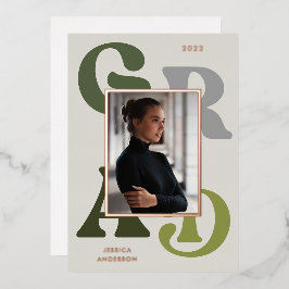 Green Gray Retro Typografy Foto 2022 Abschluss Folieneinladung