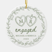Green Hand Drawn Engaged Christmas Keramik Ornament (Vorne)