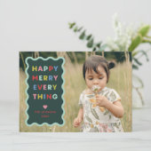 Green Happy Merry Wavy Christmas Photo Card Einladung (Stehend Vorderseite)