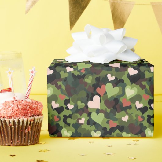 Green Heart Camouflage Geschenkpapier (Geburtstagsparty)