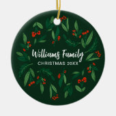 Green Holly Berry Personalized 2025 Christmas Keramik Ornament (Vorne)