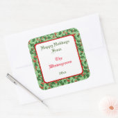 Green Holly mit Red Berries Editable Gift Taq Quadratischer Aufkleber (Umschlag)