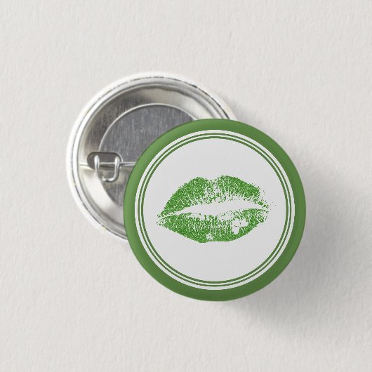 Green Irish Kiss & White Circle Frame Button (Vorne & Hinten)