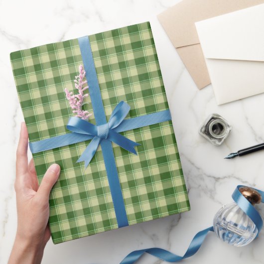 Green Kariert Saint Patrick's Day Geschenkpapier (Schenken)