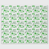 Green Kleeblatt Clovers Happy St Patrick`s Day Geschenkpapier (Flach)