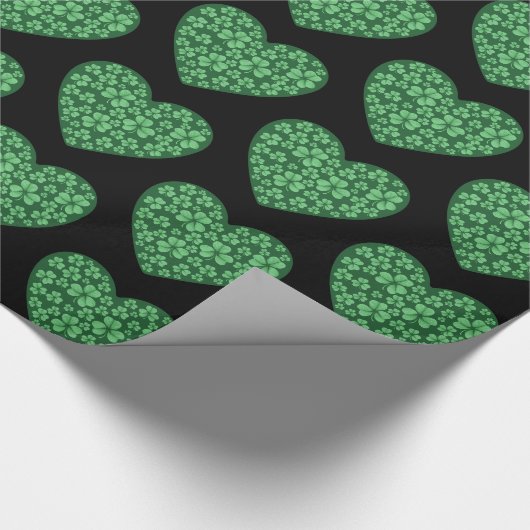 Green Kleeblatt Heart St Patrick's Day Geschenkpapier (Ecke)