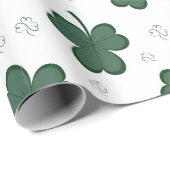 Green Kleeblatt Pattern St Patrick's Day Clover Geschenkpapier (Rolleneckpunkt)