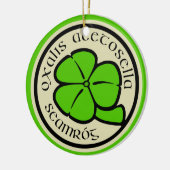 Green Kleeblatt Saint Patrick's Day Floral Art Keramik Ornament (Links)